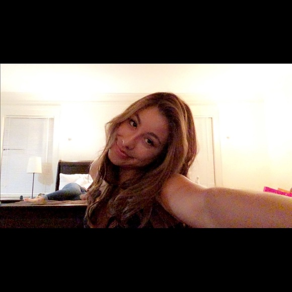 Meet your Posher, Bianca - Picture 1 of 1